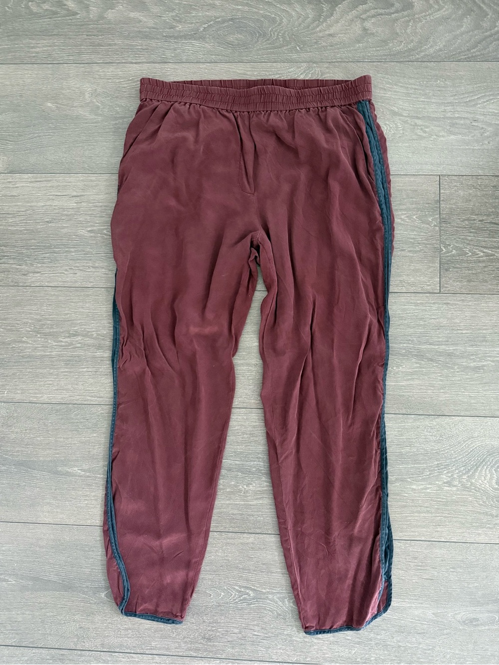 Club Monaco Burgundy Joggers with Navy Side Trim pants 4 small S